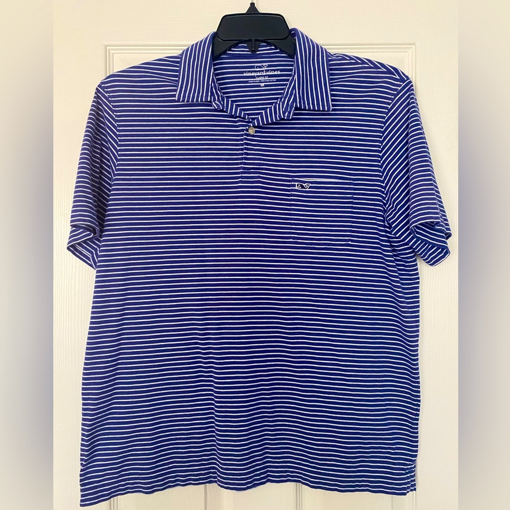 Vineyard Vines men’s polo shirt. Size medium